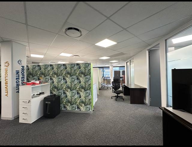 533M² OFFICE TO LET IN DORINGKLOOF